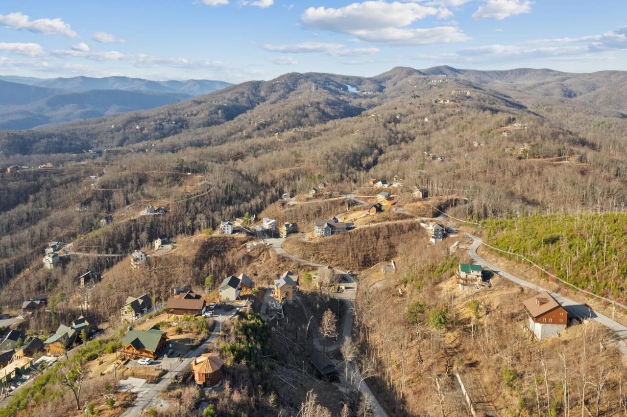 Mins To Gburg Sleeps 8 Hot Tub Arcade Area Pool Villa Gatlinburg Luaran gambar