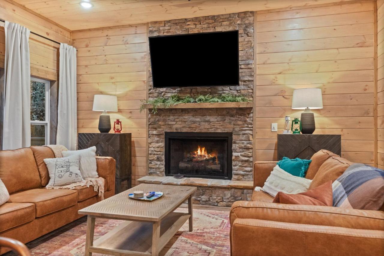 Mins To Gburg Sleeps 8 Hot Tub Arcade Area Pool Villa Gatlinburg Luaran gambar
